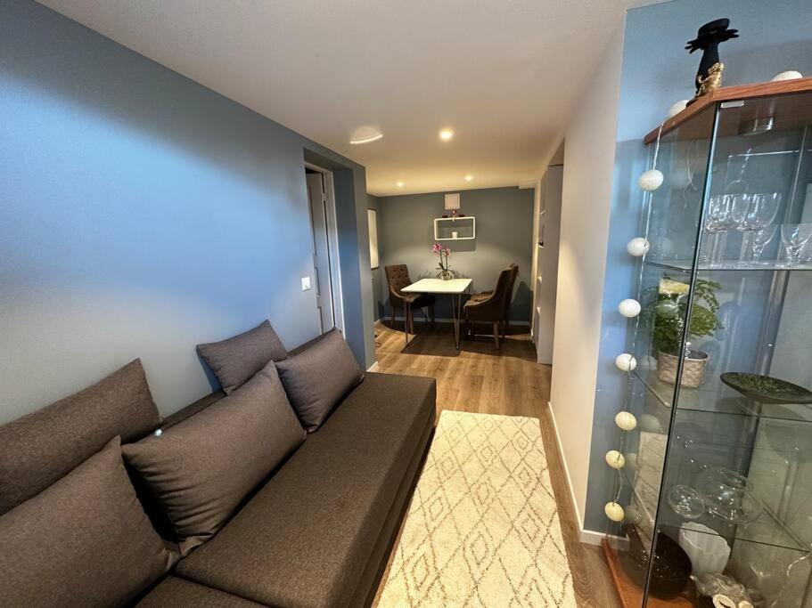 Basement Apartment With Parking Ålesund المظهر الخارجي الصورة